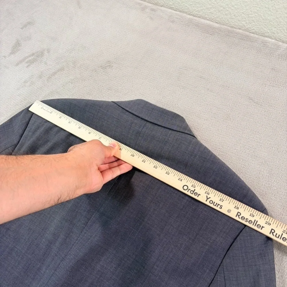 Vintage 90's HUGO BOSS 2 Piece Suit Men 42R Grey Pleated Cuffed Pants 36x33 USA